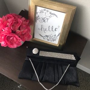 Black sparkle ring clutch